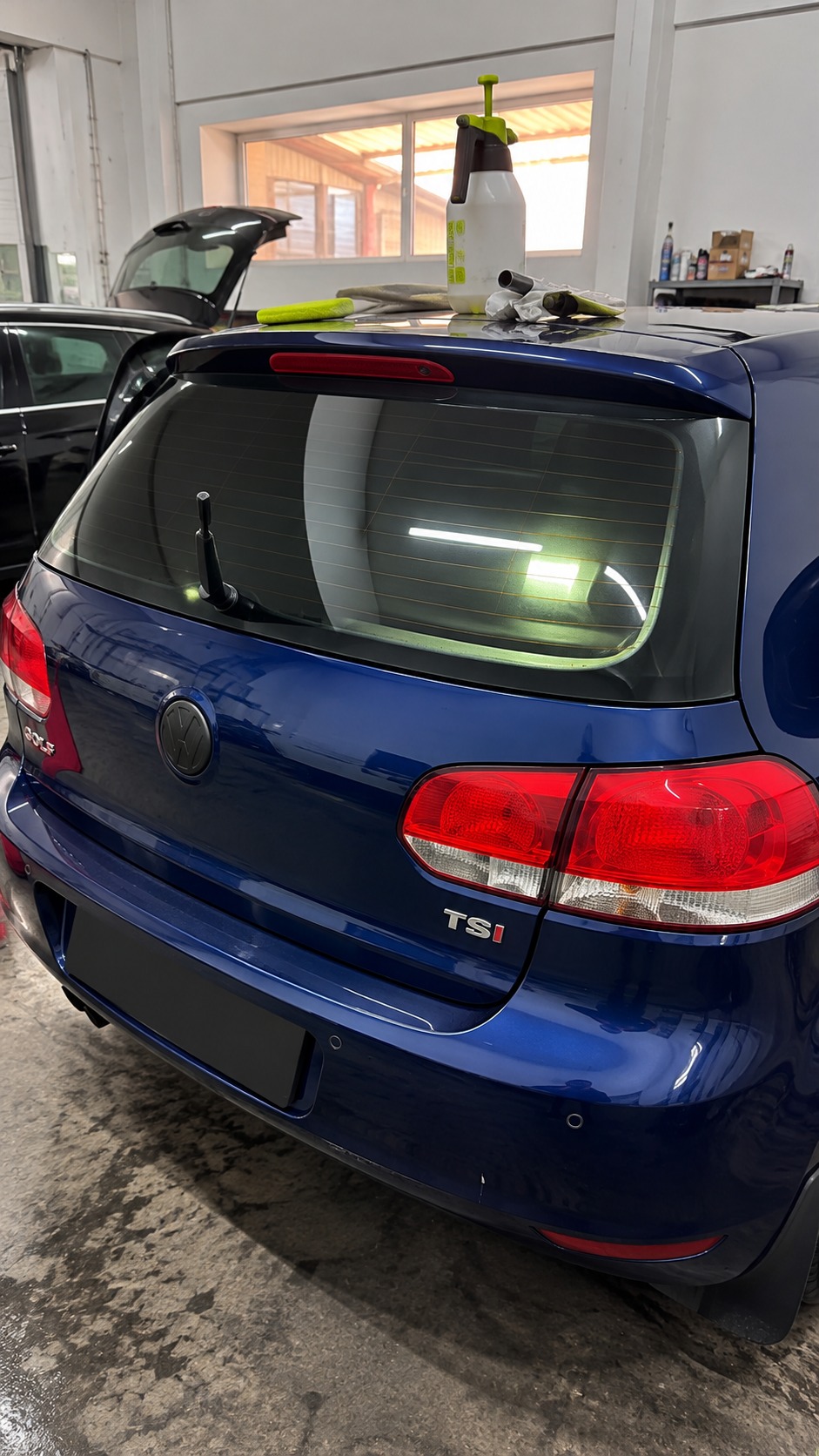 Przyciemnione szyby — Volkswagen Golf, realizacja M-TINT